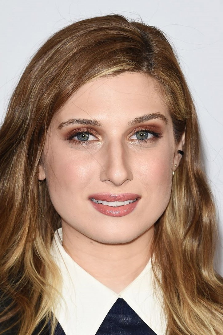 Emily Arlook as Leah Meyer in Leah's Perfect Gift