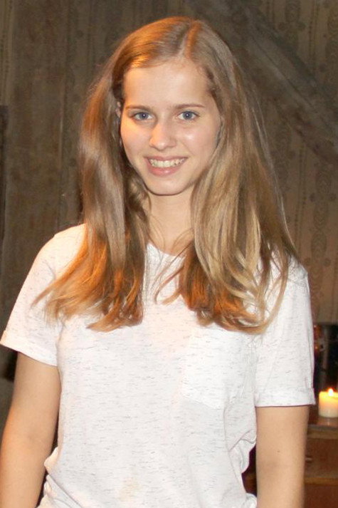 Marii Weichsler as Ida in The Scary House