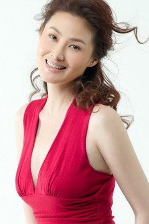Wang Siyi as Zhang Yan in Shui Zhu Zhong Yuan