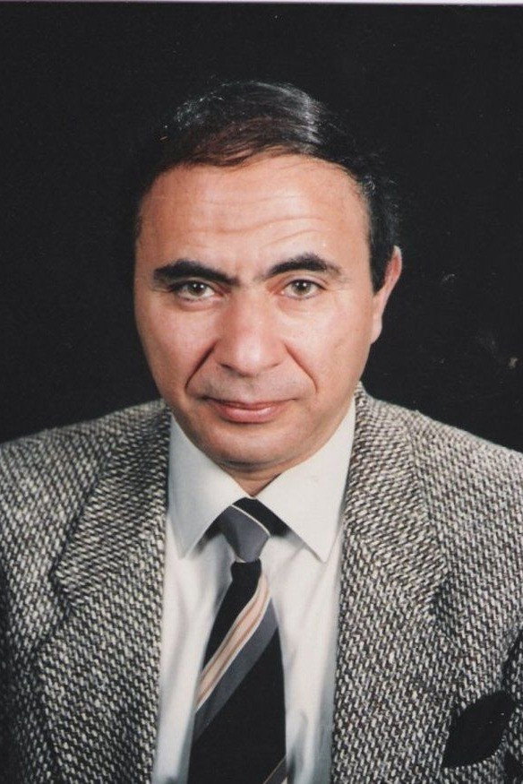 Nabil ElZaqzouqy as الابن الاكبر in Miracle from heaven