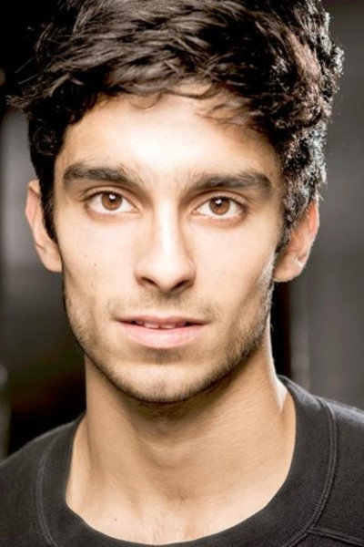Eben Figueiredo as Magid in Magid / Zafar