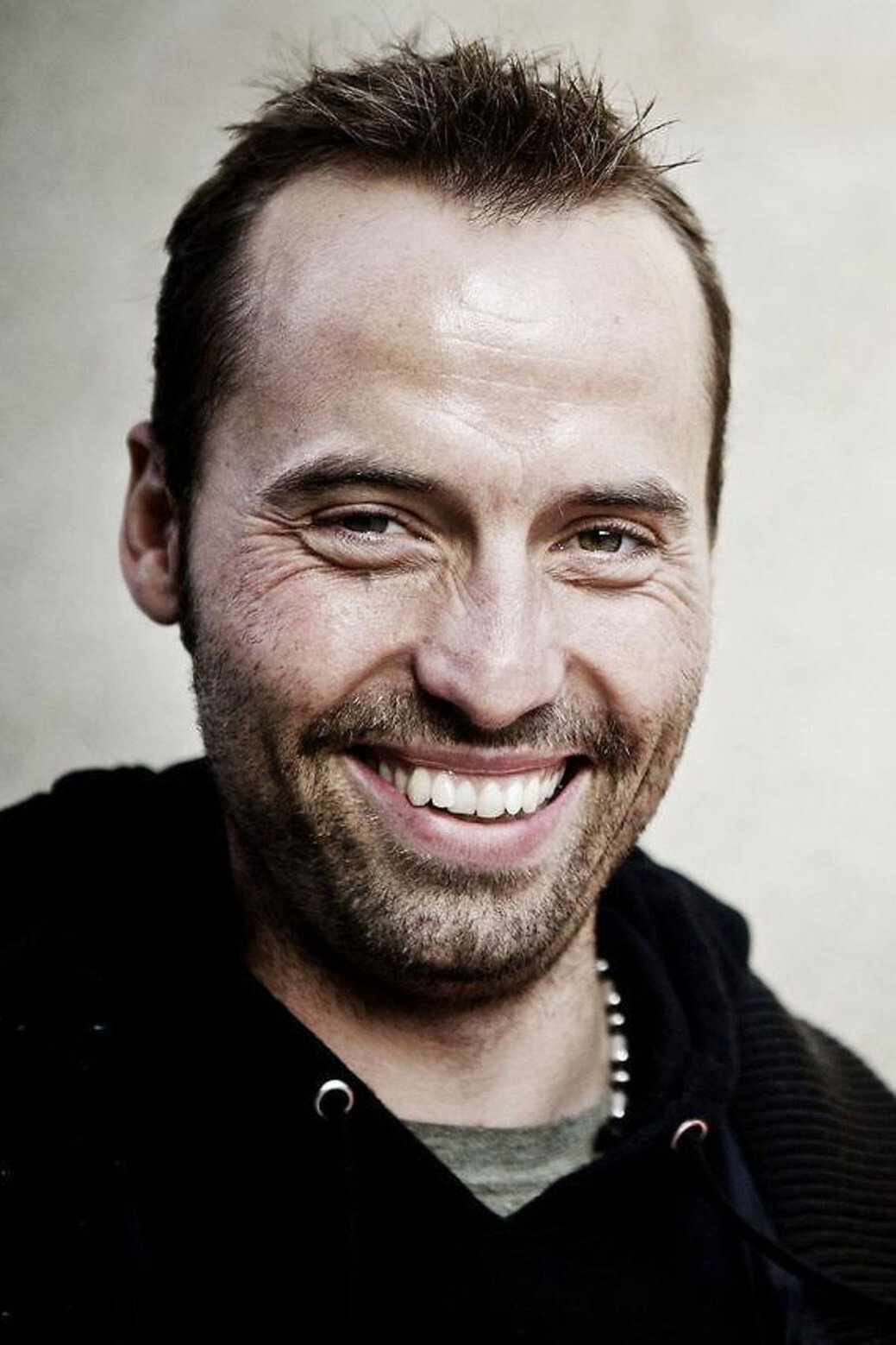 Torben Chris as Vært in Comedy Aid 2014