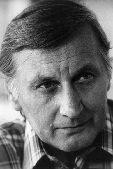 Josef Langmiler as Otec Lesněnky in Strach má velké oči