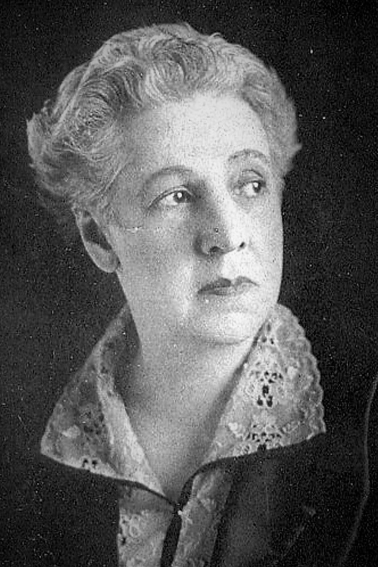Helen Gilmore as Hagar Morne (as Helen Gillmore) in The Eagle's Mate