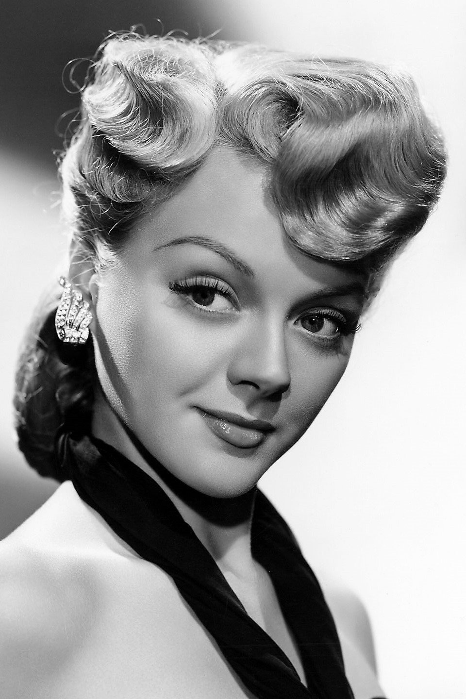 Leslie Brooks as Kay Morrell in The Secret of the Whistler