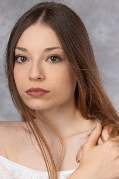 Camilla Rinaldi as Giada in Edhel