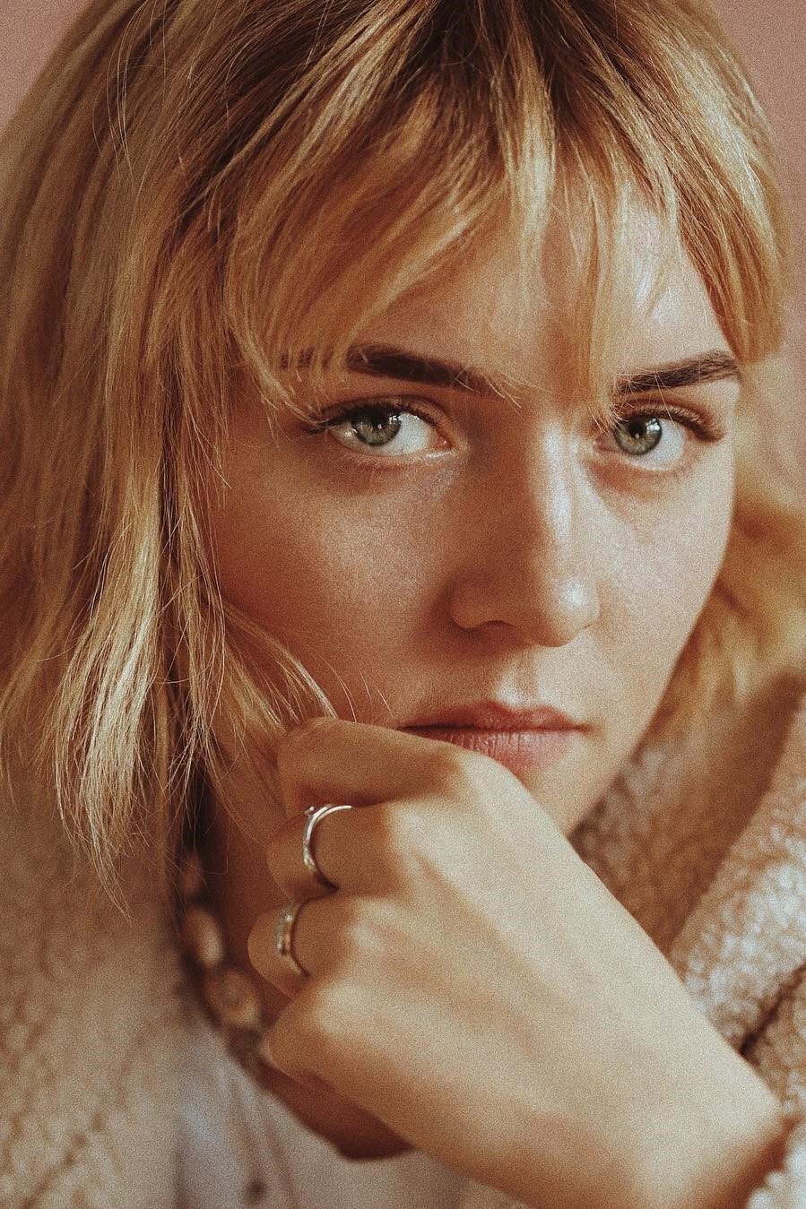 Iga Krefft as Antonina in Songs About Love