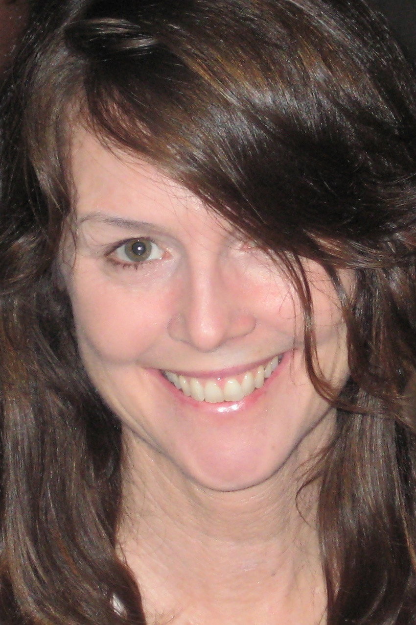 Sherri Stoner as Lisa in Les anges du mal 2