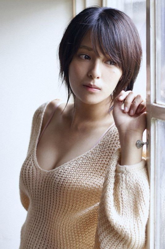 大沢ひかる as Chihiro Aikawa in Love Hotel's Mr Ueno