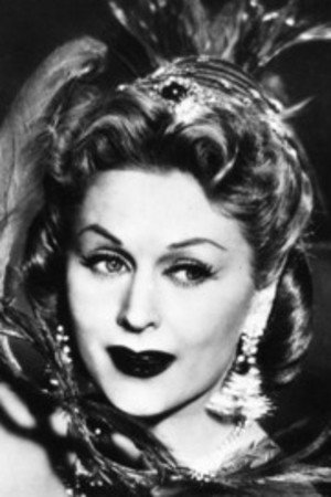 Marika Rökk as Kora / Mara Terry in Kora Terry