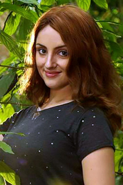 Paris Laxmi as Elen Richard in Tiyaan