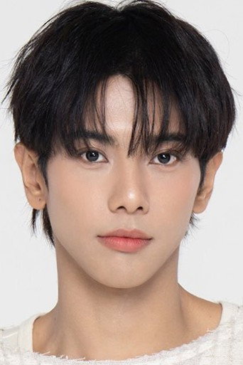 วีรภัทร เติมมณีรัตน์ as Nathee in Dear Doctor, I'm Coming for Soul