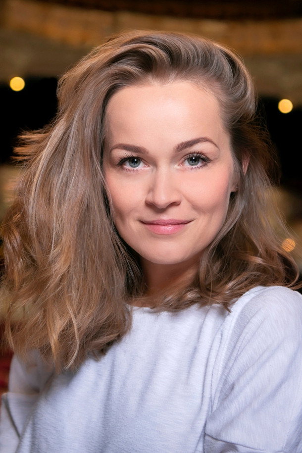 Lívia Michalčík Dujavová as Slečna Clara Eynsford Hillová in Pygmalion