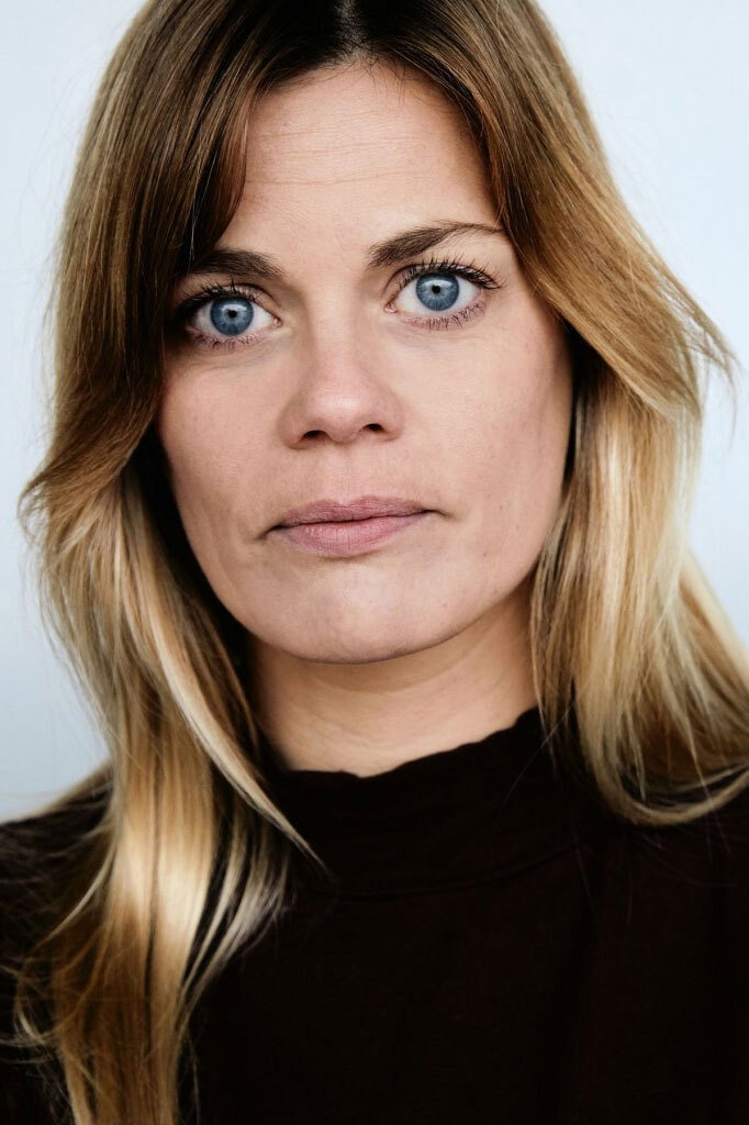 Elzemarieke de Vos as Ute in Das Pubertier