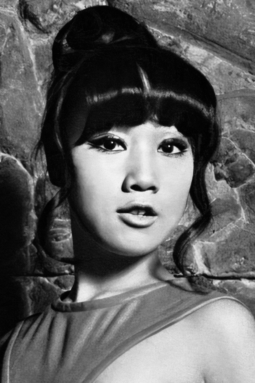 Mei-Chen Chalais as Luana in How I Met Your Father