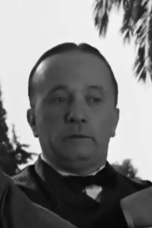 Μιχάλης Καλογιάννης as Kostas in Lisa, Tosca of Athens