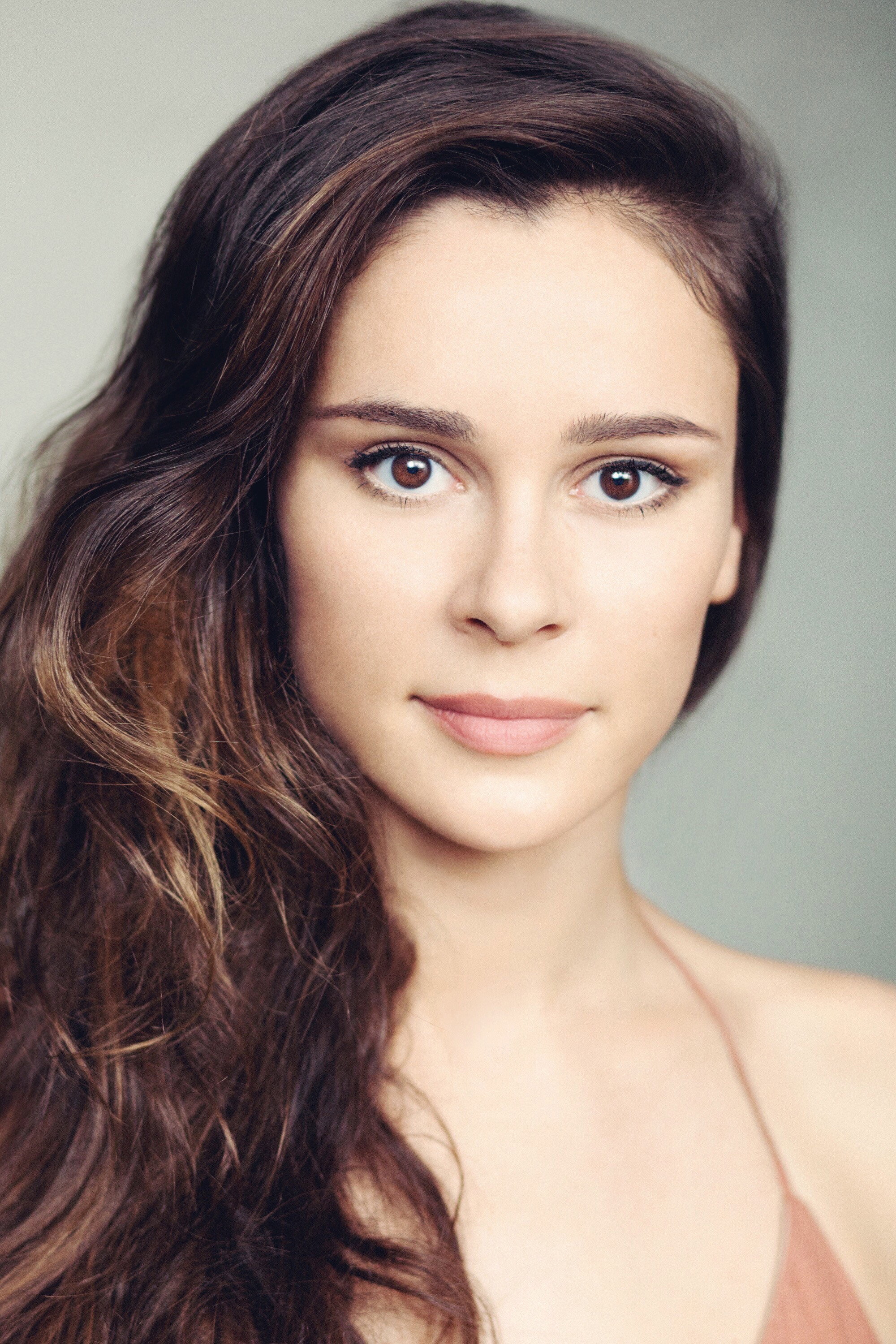 Bella Dayne as Peyton Grey in Don't Hang Up