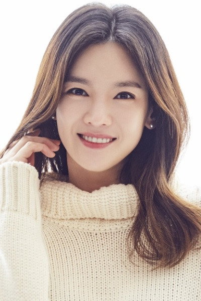 정가은 as Self in Idol Maid