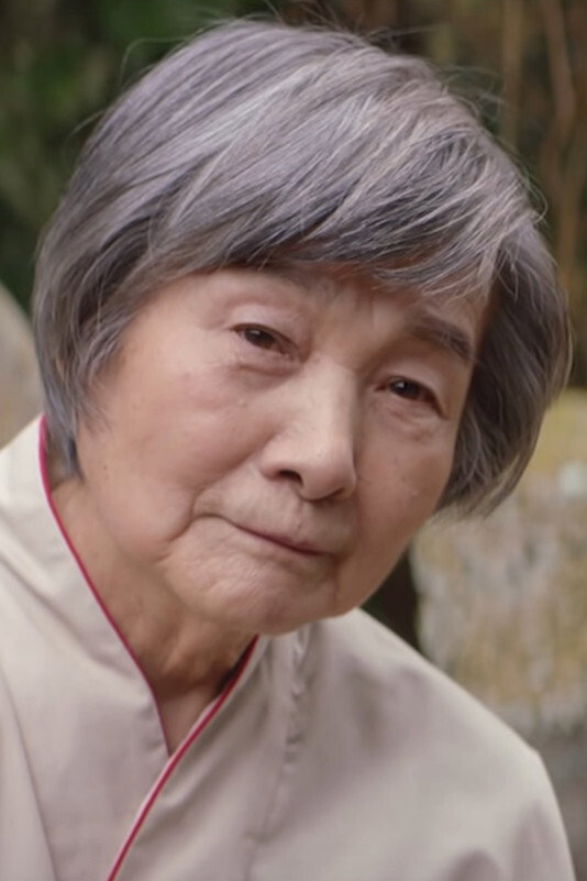 Hatoko Soran as Gardener in Robu