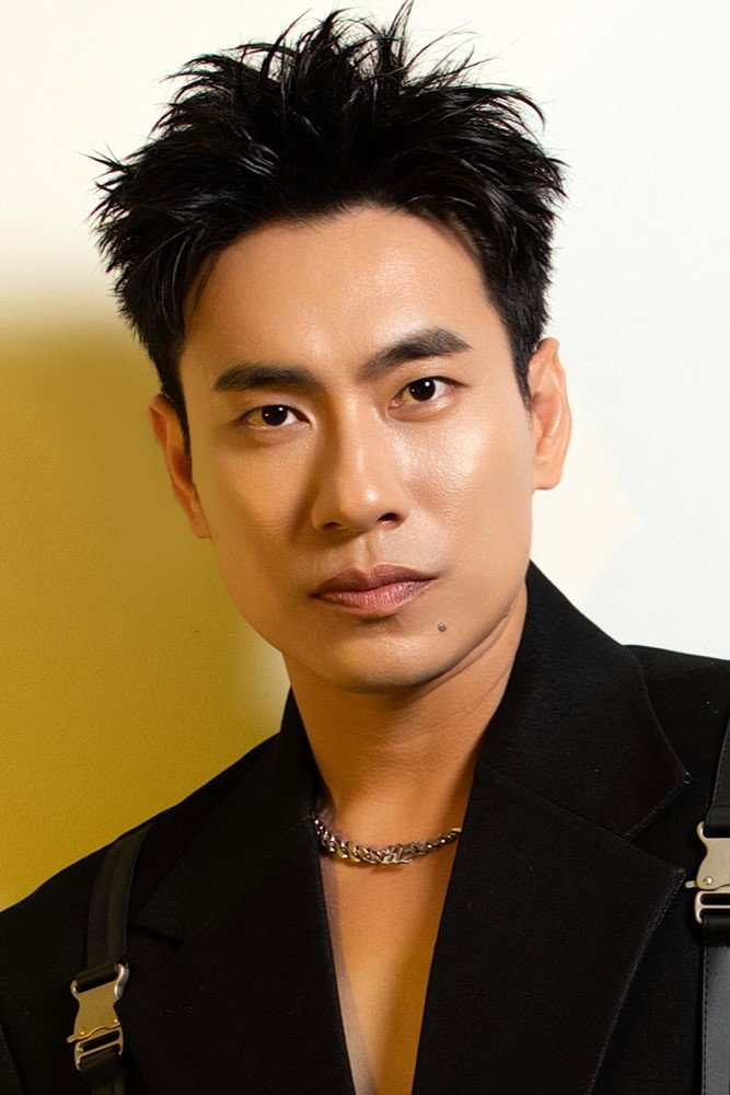 Kiều Minh Tuấn as Phan Thạch in A Hundred Billion Key