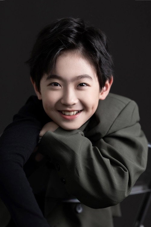 朱敏智 as [little beggar] in A Camellia Romance