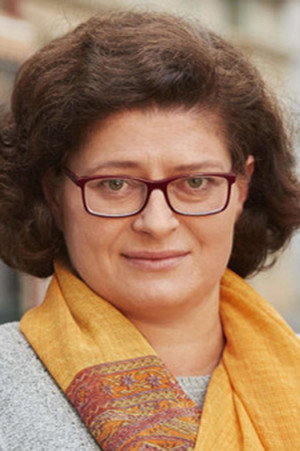 Natália Drabiščáková as kolegyně Natálie in Chyťte doktora