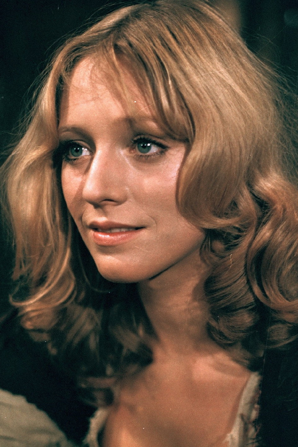 Zuzana Geislerová as Králová in Bringing Up Girls in Bohemia