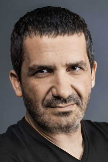 Cüneyt Mete as Cemal in Love And Hate