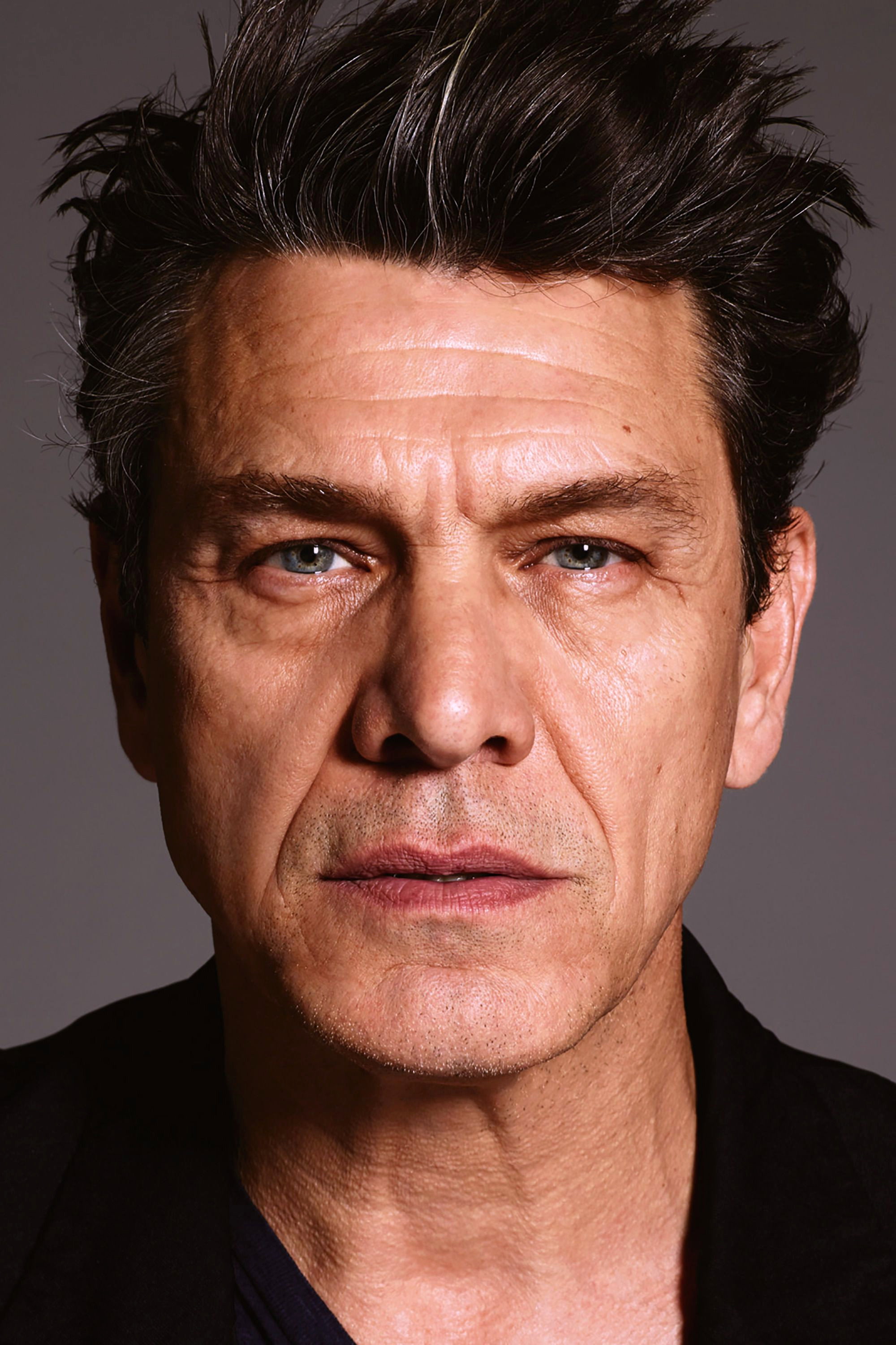 Marc Lavoine as Valentin in Perfect Match...