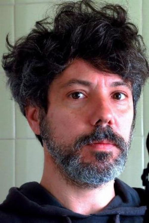 Agustín Mendilaharzu as Él mismo in Clorindo Testa