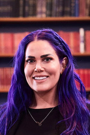 Kelda Stagg as Self in Förrädarna - Återträffen