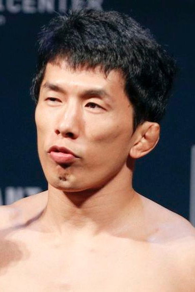 Takeya Mizugaki as Self in WEC 42: Torres vs. Bowles