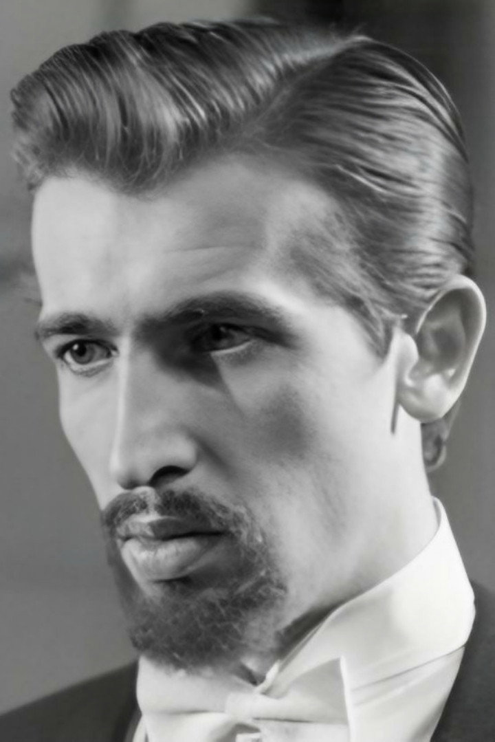 Petras Steponavičius as Vytas in Steps in the Night