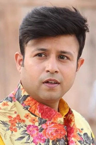 Sumit Arora as Patel in Office Office: Chali Mussaddi Ki Beti