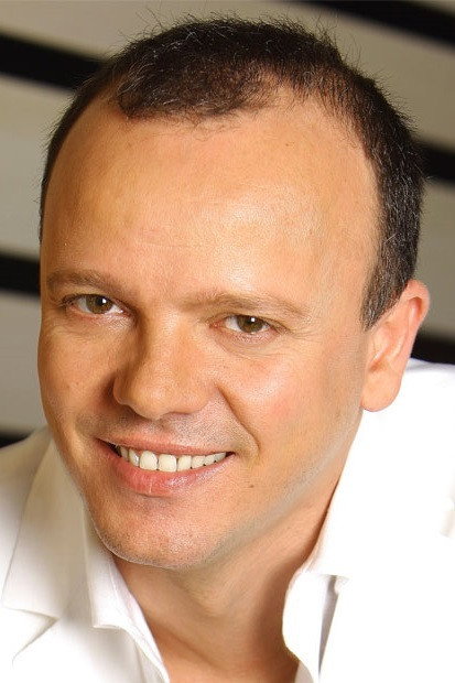 Gigi D'Alessio as Se stesso in Addio fottuti musi verdi
