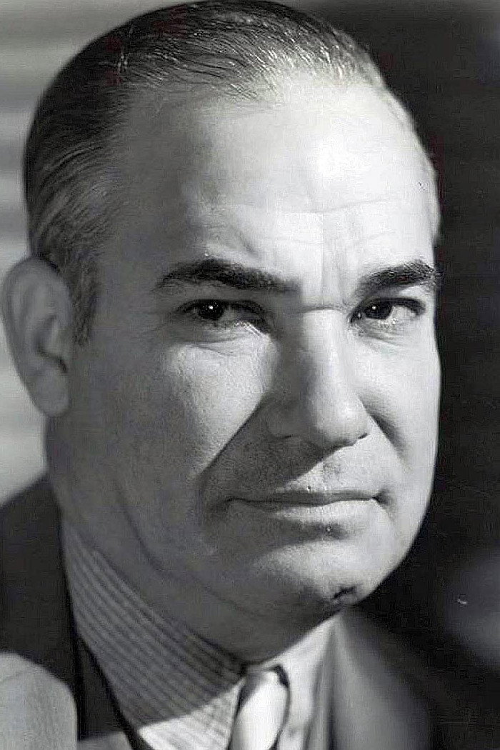 George Lloyd as Outlaw Leader Rocky in The Pecos Pistol