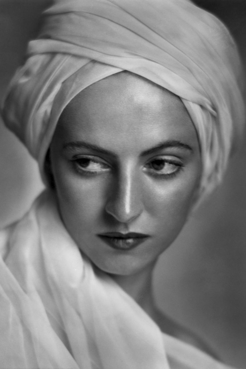 Ludmila Lvova as Mrs. Clay / Peter Moffat in Naked You Die