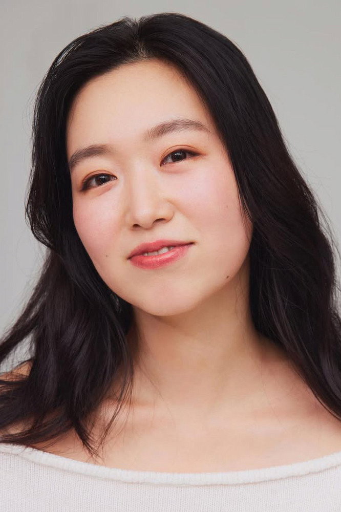 佐々木心音 as Ayano in The Lowlife