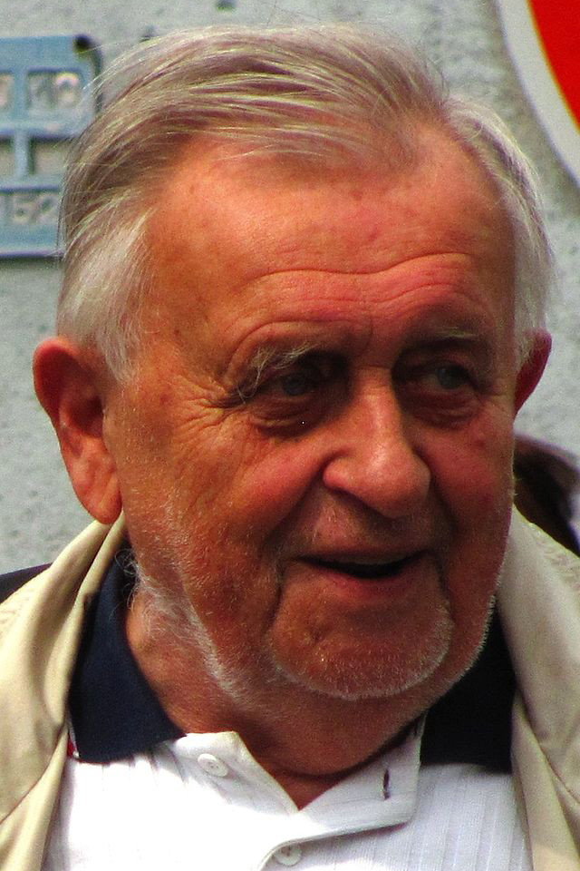 Ivo Niederle as (uncredited) in Premiéra