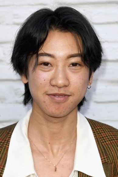 Jes Tom as Self in Hannah Gadsby's Gender Agenda