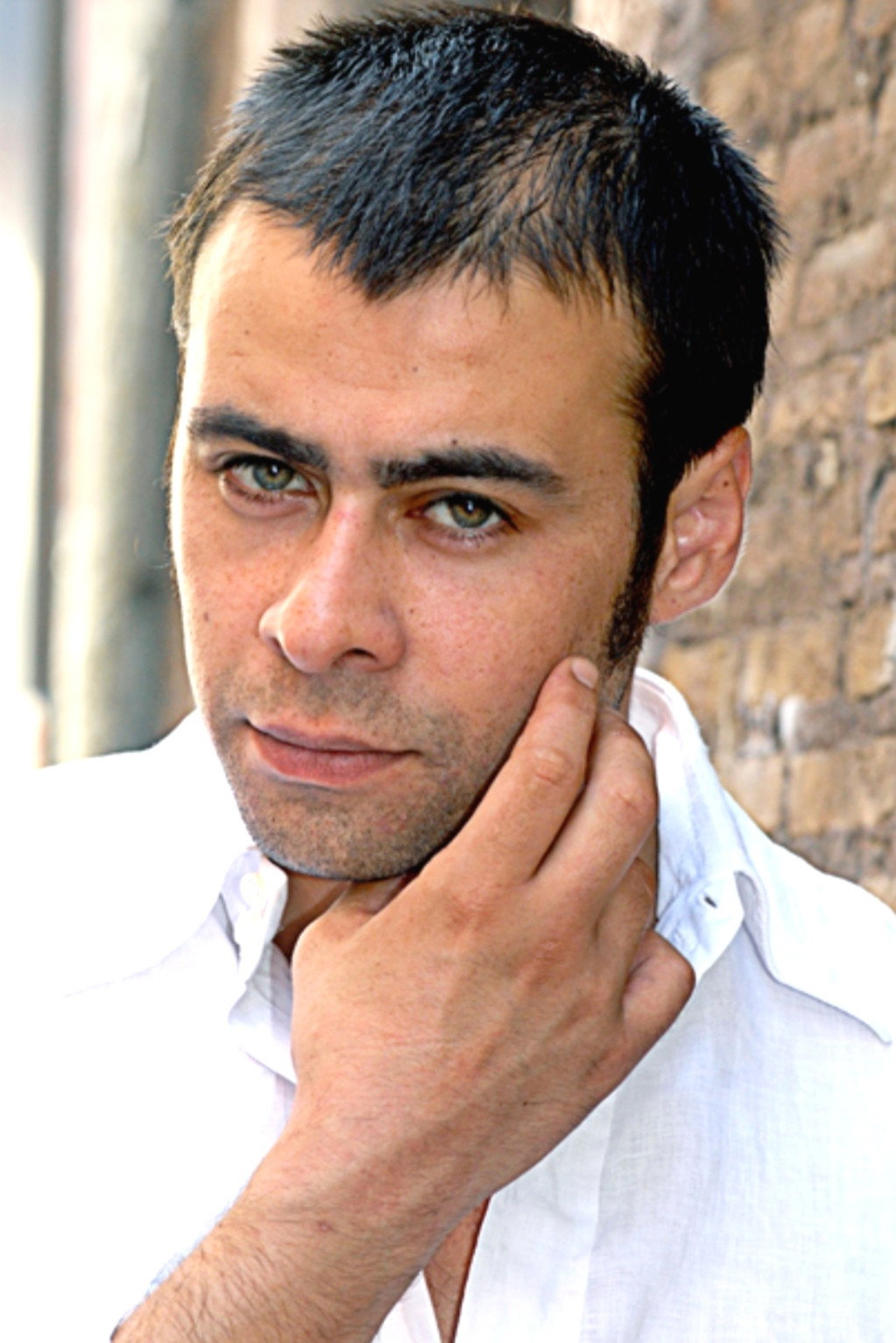 Manfredi Saavedra as Gino in Il primo figlio
