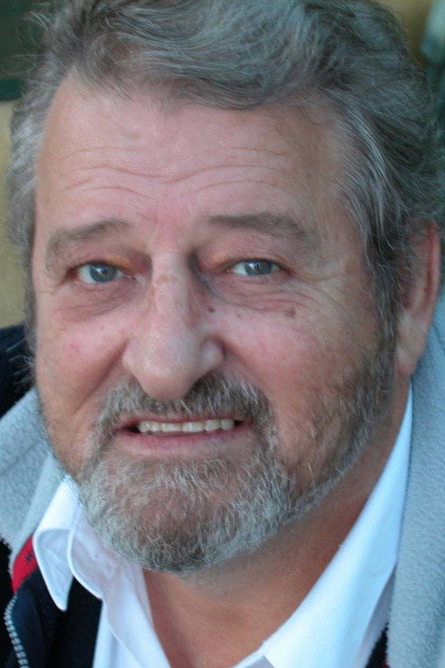Bruce Venables as Artie in Paperback Hero