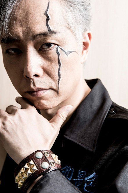 大槻ケンヂ as Ryu Momoji / Yu Shinoyama / Ninja Dragon in Legend of the Shadowy Ninja: The Ninja Dragon