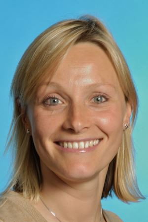 Vicki Butler-Henderson as Self - Andy's Group in Showbiz Darts