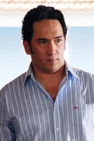 José Meireles as Hipólito in Xavier