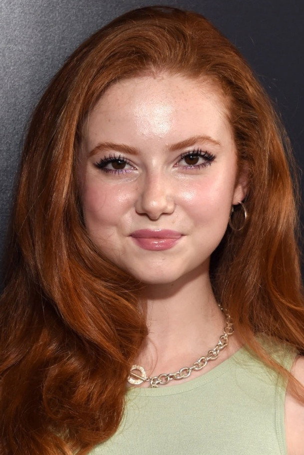 Francesca Capaldi as Chloe James in Dog with a Blog