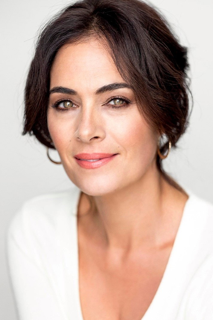 Rocío Muñoz-Cobo as Juana in May God Save Us