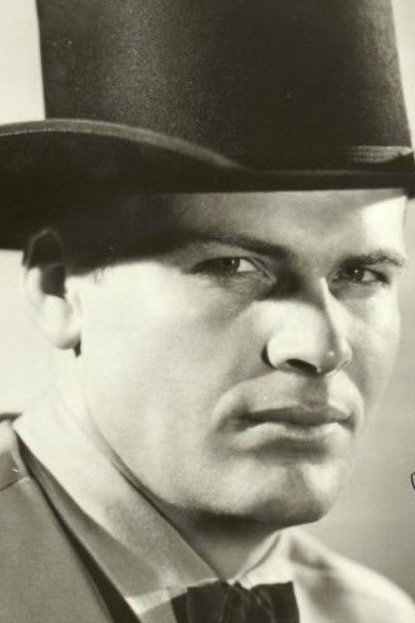 John Kimbrough as Sundown Jim Majors in Sundown Jim