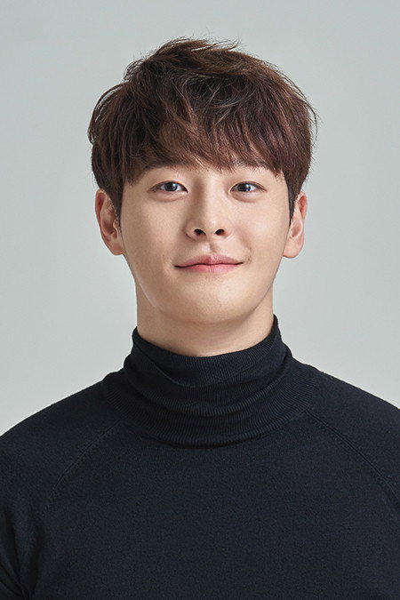 Cha In-Ha as Bong Chi-Soo in Wok of Love