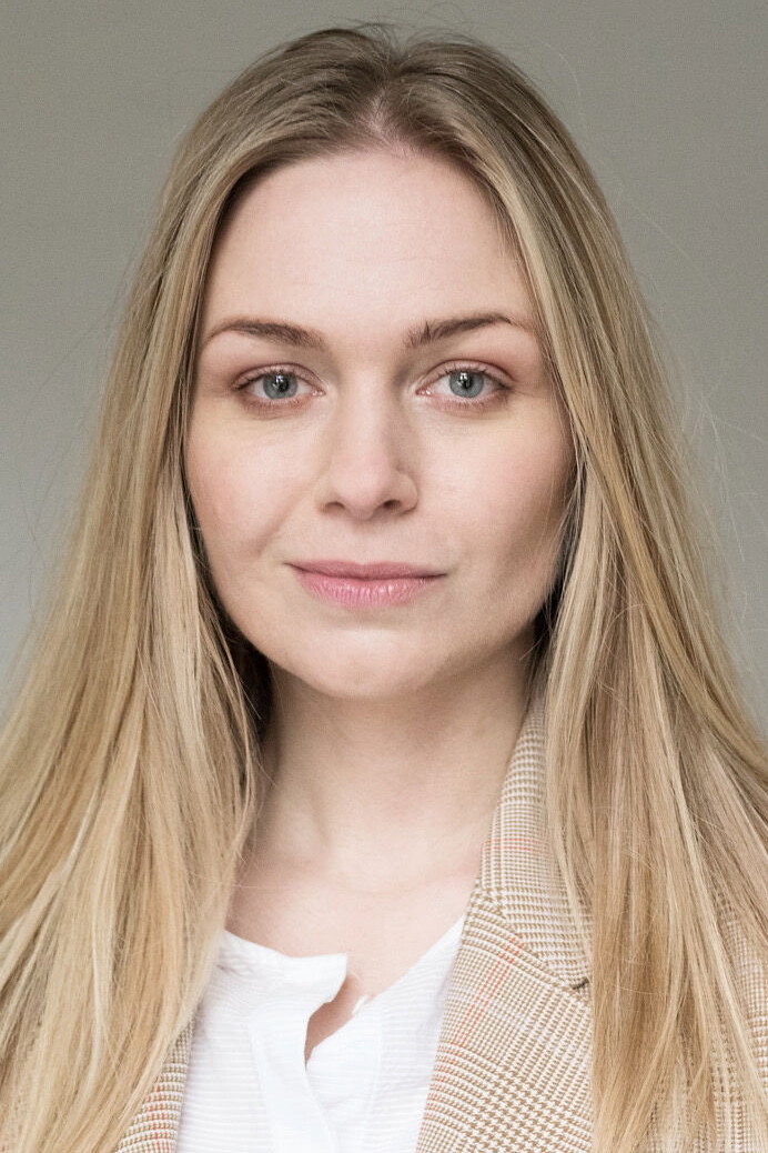 Elma Stefanía Ágústsdóttir as Ilmur in Case